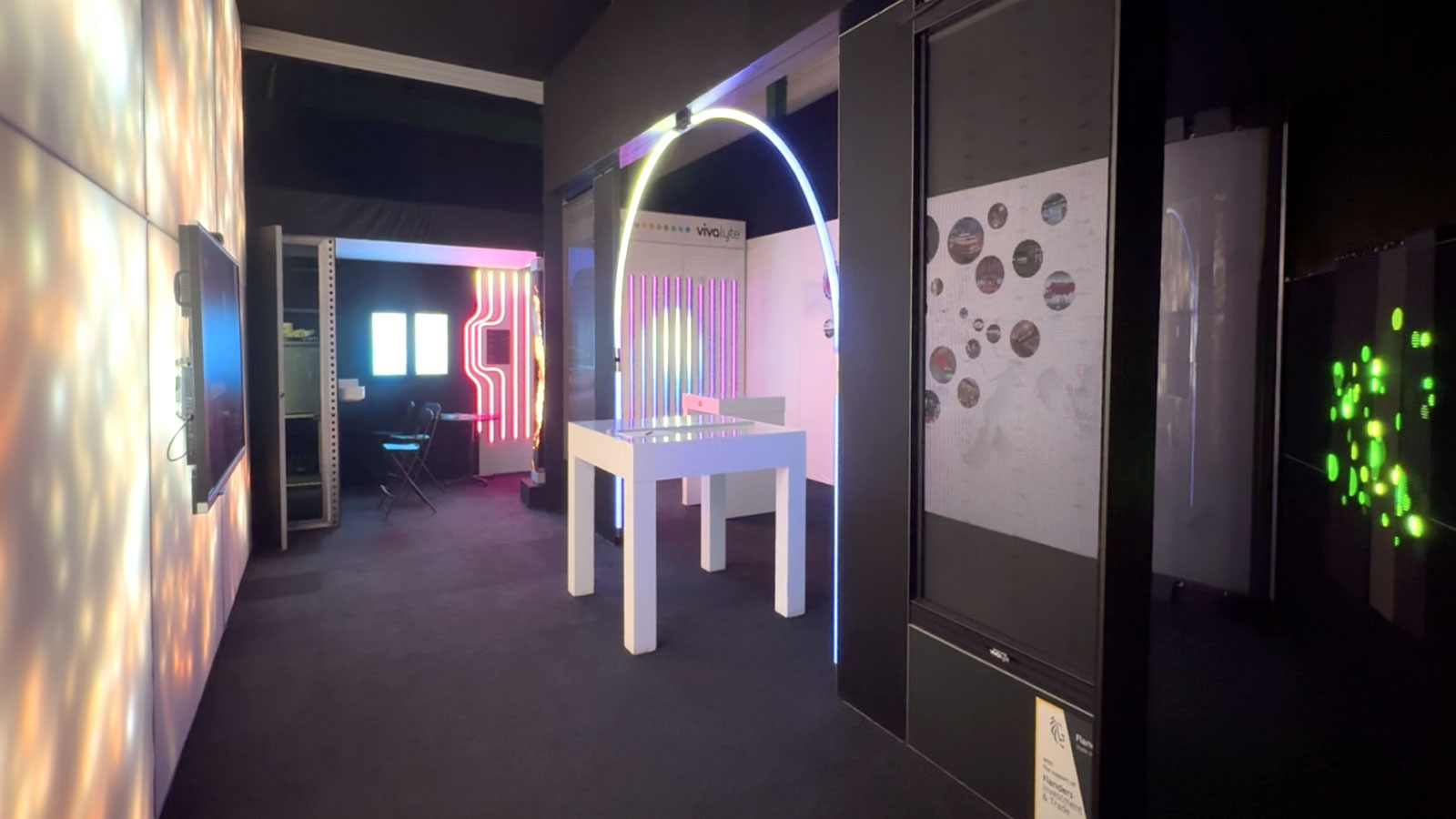 Vivalyte Challenge Days: products in showroom